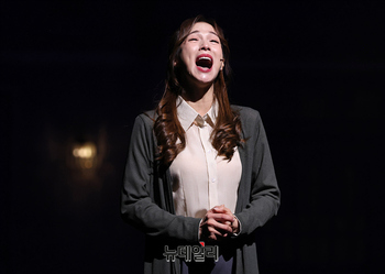 [영상] 열창하는 린아