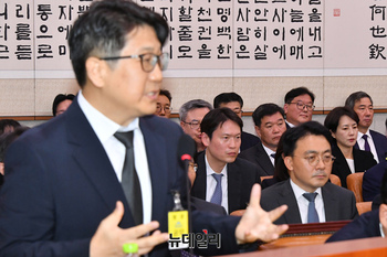 [포토] 국정감사 출석한 문지석·엄희준 검사