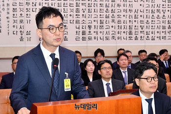 [포토] 2025 국감서 보고하는 구자현 서울고등검찰청 검사장