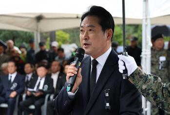 장동혁, 대통령실·민주당 직격 "與 다주택 보유 공세, 똥볼질 … 구윤철·김용범·이억원 '부동산 3인방'부터 사퇴"