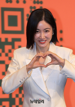 [영상] 황우슬혜 "첫 연애 예능 MC 맡았어요"