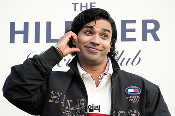 [영상] 아누팜 '개구장이 미소'