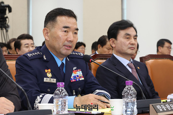 [포토] 답변하는 진영승 합동참모의장