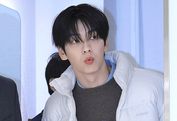 [포토] TXT 수빈, 구름팬 몰고 성수동 등장