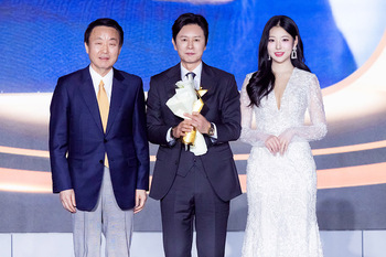 [포토] '김민종-배윤영-진영' 아시아스타상 수상