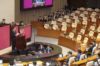 [포토] 국민의힘 없이 시정연설 하는 이재명 대통령