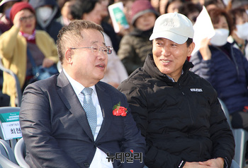 [포토] 대화나누는 오세훈-승만호