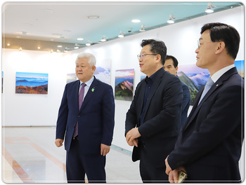 안호영 위원장·국립공원공단 '덕유산국립공원 지정 50주년 기념 사진전' 개최