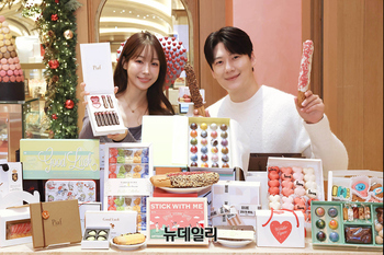 [포토] 신세계백화점, 합격부터 고백까지…'달콤한 선물전' 팝업 오픈