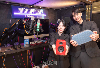 [포토] 현대백화점 ‘뮤지쿠스X사운드캣’ 팝업서 최적의 사운드 즐겨보세요