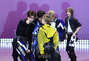 [영상] 5인조 신인 보이그룹 '엠빅' 타이틀곡 무대