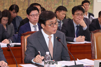 [포토] 예산관련 답변하는 최휘영 문화체육관광부 장관