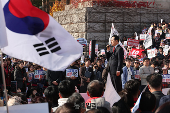[포토] 장동혁 "이재명 탄핵까지 뭉쳐 싸우자!"