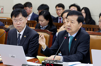 [포토] 답변하는 구윤철 경제부총리 겸 기획재정부 장관