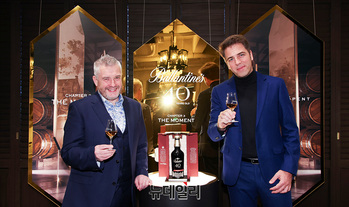 [포토] 발렌타인 40년 마스터클래스 컬렉션 '더 모먼트', 국내 10병 한정 판매
