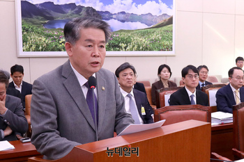 [포토] 발언하는 김경협 재외동포청장