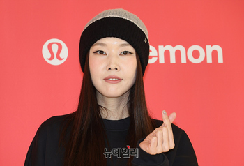 [영상] 한혜진, 플래그십 스토어 오픈 축하해요