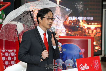 [포토] 인사말하는 이경우 휘슬러코리아 대표