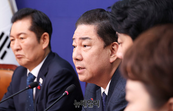 [포토] 모두발언하는 김병기 원내대표 