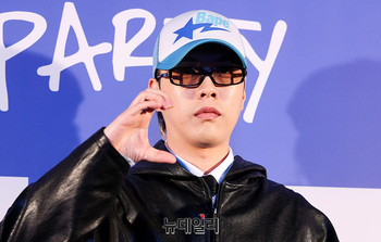 [영상] 성수동 등장한 비와이 