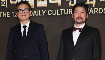 [포토] 시상식 참석한 코너스톤 작가와 배우