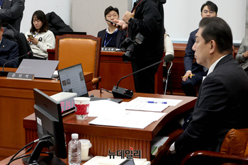 [포토] 운영위 불출석한 문진석 더불어민주당 의원