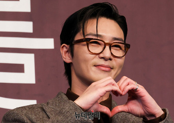 [영상] 경도를기다리며 박서준 '로맨스로 돌아왔어요'