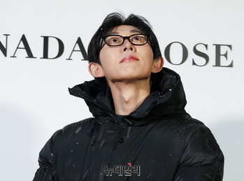 [영상] 코드 쿤스트 '눈이 오네요'