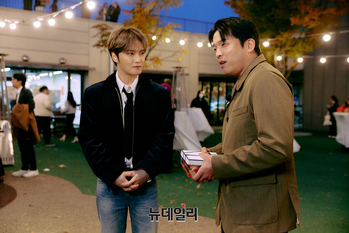 ﻿[포토] 김재중과 스타 셰프들의 만남...‘서울의 셰프들’ 6일 방송