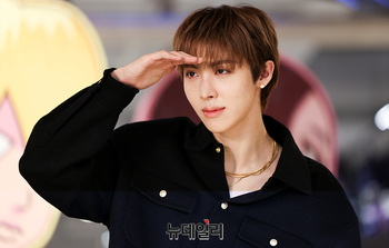 [포토] 포즈 취하는 올데이프로젝트 우찬 