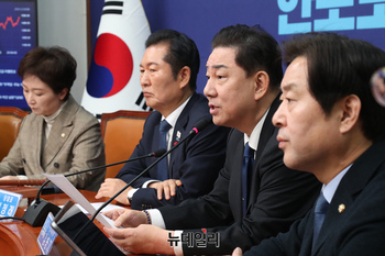 [포토] 모두발언 하는 김병기 민주당 원내대표