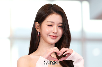 [포토] 아이브 장원영 '윙크 하트'