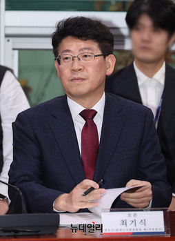 [포토] 국보법 토론회 참석한 최기식 변호사