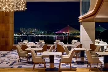 [Weekly New호텔] 한 해 마무리하는 송년회, 호텔서 라운지서 모여볼까 