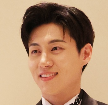 '美친 존재감' 고형우, 대한민국문화연예대상 연극 부문 신인상 수상