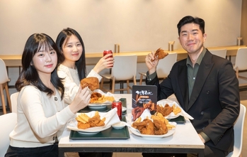 현대그린푸드, 단체급식 사업장 110여 곳에 ‘깐부치킨 세트’ 선보인다