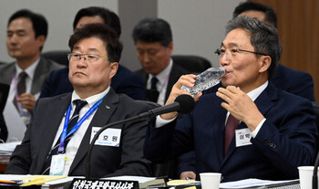 인천공항 사장, 李 대통령에 역공? "30년 직원도 모르는 '책갈피 달러' … 온 세상 알려져 걱정"