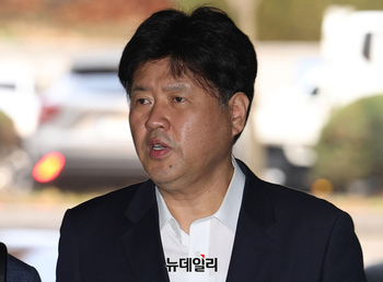 [단독] 청년 보수화에 '李 분신' 김용 