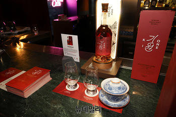 [포토] 기원 위스키, 홍고추 담은 '레드 페퍼 캐스크' 출시