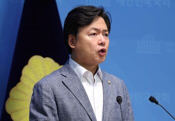필버 사회 안 봤다고 … 與, 주호영 부의장 사퇴 촉구 결의안 제출