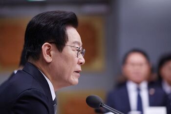 李 대통령 지지율 53.4%, 2주 연속↓ … "공개 질책 여파·경제 불확실 가중"