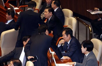 국가의 법을 떡 주무르듯 … 與, 이번에는 판사 회의로 '내란 재판부' 구성, '조희대'는 빼고 