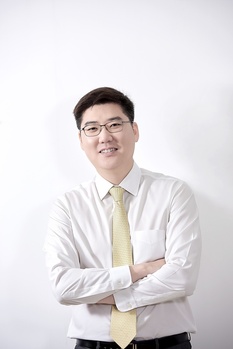 '오너 3세' 남태훈 국제약품 사장, 부회장 승진 … 중장기 '성장전략' 드라이브