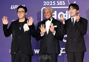 [포토] 마이턴 추성훈-탁재훈-김원훈 '시상식 왔어요'