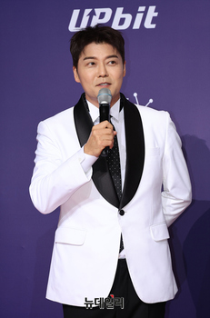 [포토] 인사말하는 전현무