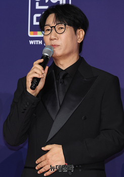 [포토] 인사말하는 지석진