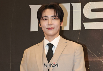 [영상] 언더우드 선교사로 돌아온 SF9 재윤