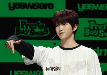 [포토] 아이디엔티티 최경빈 