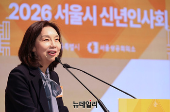 [포토] 신년인사회서 신년사하는 최호정 의장 