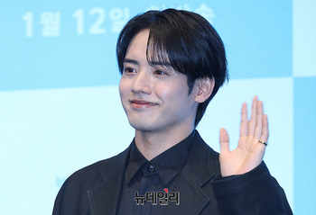 [영상] 日드라마 '첫 입에 반하다' 주연 맡은 일본배우 '아카소 에이지'